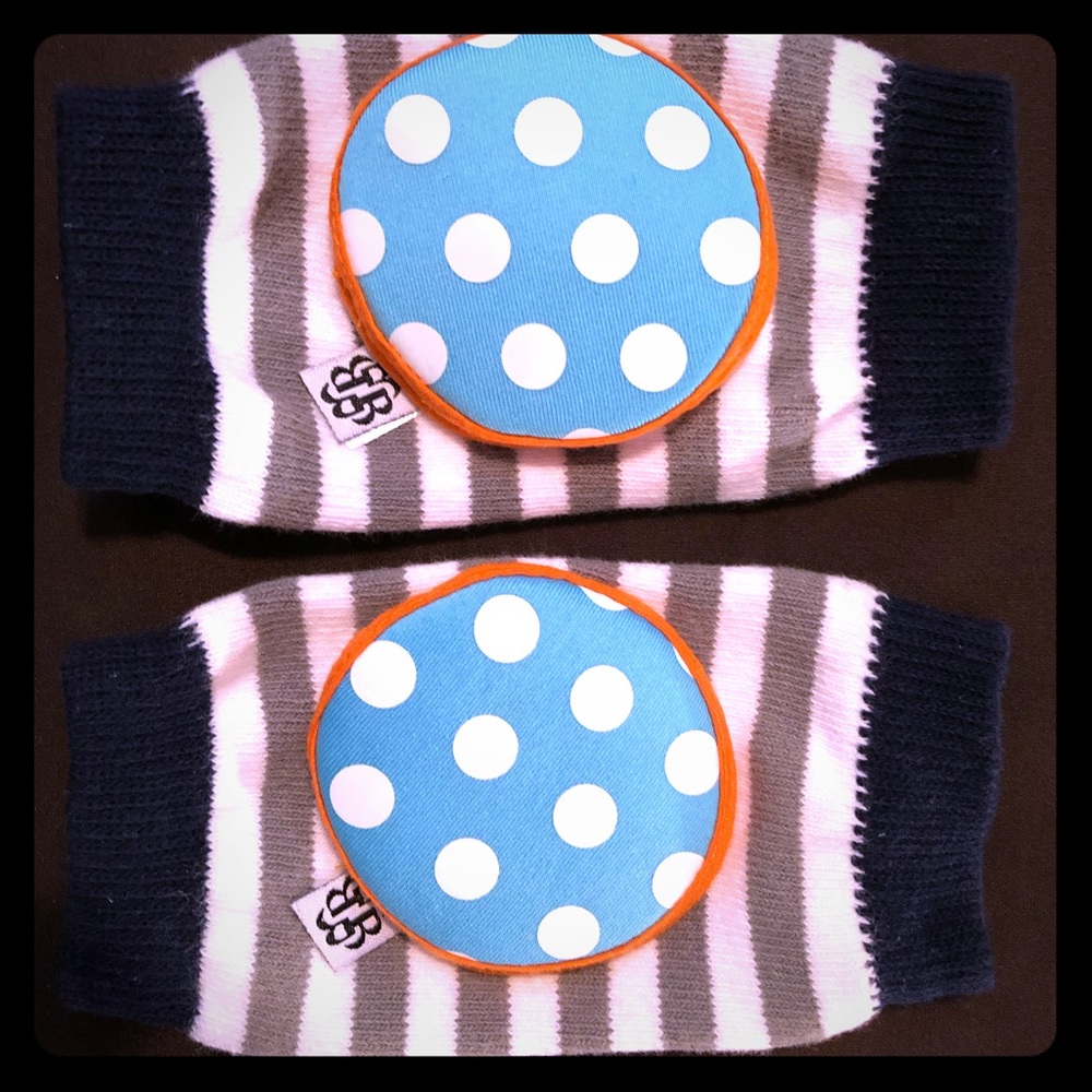 NWOT baby knee pads